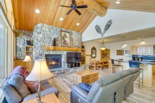 Spacious Whitefish Home with Sauna and Ski Resort View - Whitefish - 7