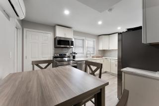 140 E Burk Ave, Unit B - 1