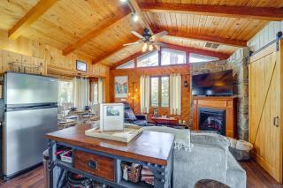 Near Lake and Trails Rustic Newland Cabin with Deck! - Newland - 7
