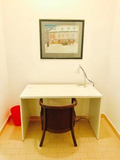 Stylish Montreal Apartment: Comfortable Stay in the Golden Square Mile - 3