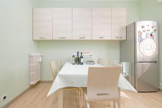 Bright & Cozy Home - City Center - Milan - 4