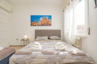 Bright & Cozy Home - City Center - Milan - 9