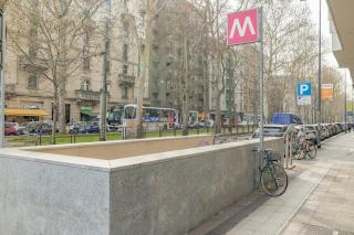 Bright & Cozy Home - City Center - Milan - 3