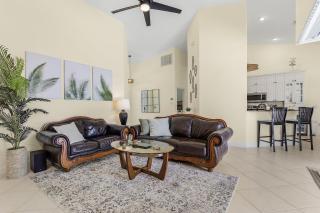 Freshwater Canal, Bicycles, Heated Pool - Casamigos - Roelens Vacations - Cape Coral - 2