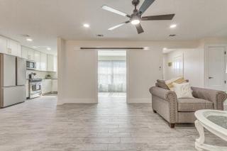 Modern Pensacola Home about 6 Mi to Beach! - Pensacola - 5