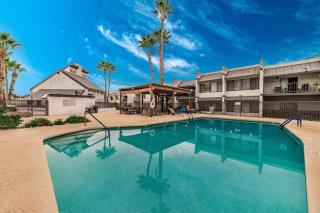 Bright Eastside 2BD-2BA Retreat with Pool & Parking - Low Summer Rates! - Tucson - 9