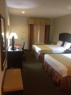 Express Inn - Wharton - 3