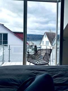 Lakefront View Entire Apartment with 2 bedrooms, 2 full bathrooms & Balcony Waterview - Reichenau - 0