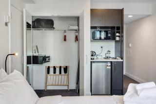 Metropolitian Studio with Cityscape, Pool and Gym - Auckland - 5