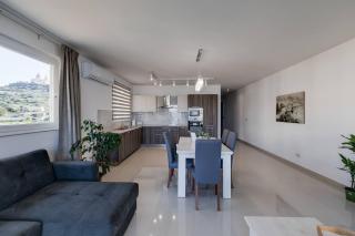 Luxe 3br Melliehabay Stunning Terrace By Homely - Mellieħa - 5