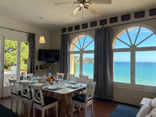 Apartamento con jardín a 11 metros de la playa. SE. - Palamós - 5