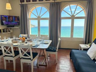 Apartamento con jardín a 11 metros de la playa. SE. - Palamós - 7