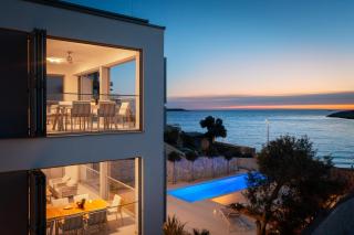 Golden Beach Luxury Villa - Sevid - 4