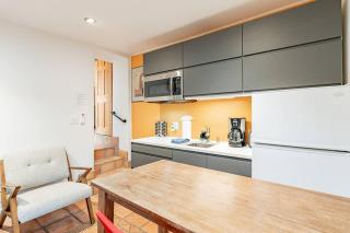 Historic Studio Guesthouse with Private Yard Near UofA, Low Summer Rates! - 4