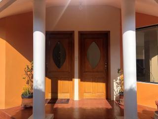 Apartamento Tranquilo y Espacioso cerca de Quito - Sangolquí - 8