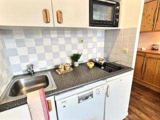 Résidence Le Chantelouve - Studio cabine avec mezzanine pour 5 personnes à Val d'Isère à 300m du centre du village et 450m des pistes MAE-1805 - Val dʼIsère - 2