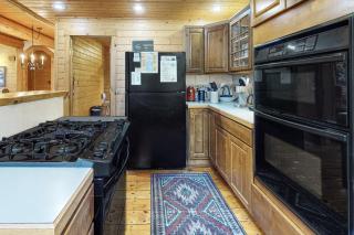 Gail's Lodge - Joseph - 1