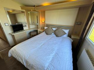 Golden Anchor - The Chamonix - Coastal Caravan Breaks - Chapel St. Leonards - 2