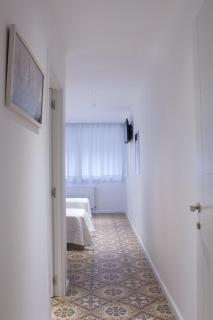 Hostal Nova Barcelona - Barcelona - 2