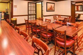 Best Western Plus Fairfield Hotel - 6