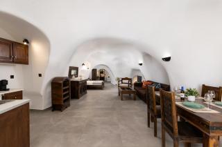 Enalion Suites - Oia - 1