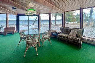 Lakefront Serenade - Traverse City - 3