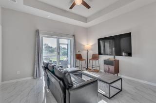 Serene Golf View Retreat Duplex - Lehigh Acres - 2