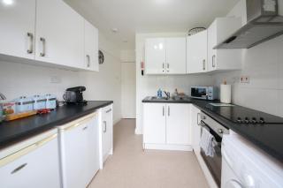 Thornton House Apartments, Cambridge - FREE On-site Parking - Girton - 7