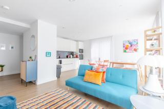Stylish 2BD Oasis wBalcony South East London! - 7
