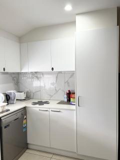 26 Gladstone Rd Highgate Hill - 3