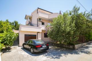 Apartments with a parking space Solin, Split - 22461 - Solin - 0