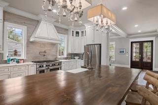 Living The Dream At Destin Pointe Resort - 1