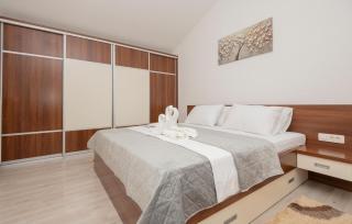 Cozy Home In Dobrince - - 8