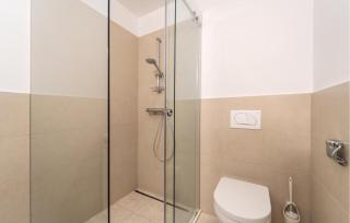 Beautiful Apartment In Bibinje - 4