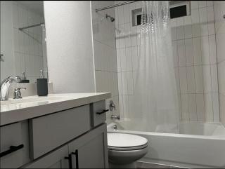 Banty Villa - Master Lounge - Austin - 7