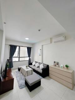 HHomes - Luxury 2BR Nice View at Masteri Thao Dien & Pool GYM - Ho Chi Minh - 0