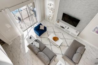 871 DS - Exquisite 5BR Retreat with Pool - 2