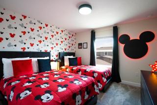 2929 SS - Disney Delight: 4BR Pool Near Parks - 5