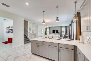 1596 MC - Enchanted 6BR Villa: Pool Magic for 14 - Davenport - 2