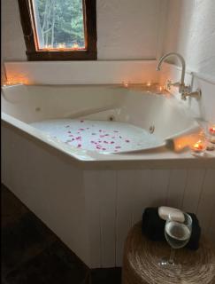 Daylesford - FROG HOLLOW ESTATE - One Bedroom Retreat Villa - book for 3 nights pay for 2 - contact us for more details - Daylesford - 3
