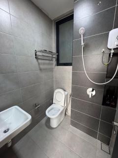DeLuma-Urban Suites - Jelutong - 6