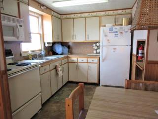 Ship Bottom 2Nd Floor Duplex With Great Ocean Views, - Ship Bottom - 4