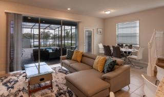 Beautiful 5 Bed Home Away from Home townhouse - Davenport - 6