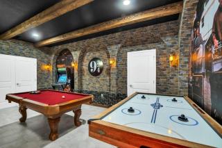 Luxury Lake View 9 BR Villa With Games Room home - Kissimmee - 2