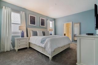 Lovely Pool Home with Spa and Game Room condo - Davenport - 3