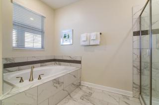 Lovely Pool Home with Spa and Game Room condo - Davenport - 1