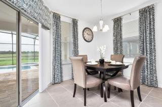 Beautiful Pool Home with Game Room home - Davenport - 1