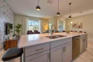 4 Bed Champions Gatel Town Home with Splash Pool townhouse - Kissimmee - 3