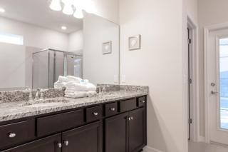 Spacious 10 Bed Pool Home with Game Room- home - 1