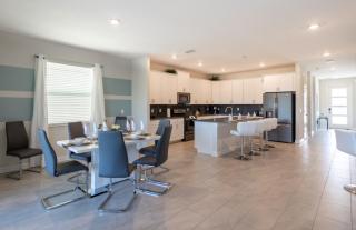 Relaxing Pool Home with Game Room home - Kissimmee - 2